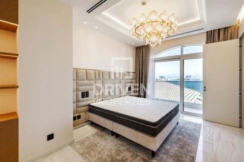 Penthouse in Palm Jumeirah, Dubai, UAE 5 bedrooms, 1219 sq.m. № 653727 - photo 22