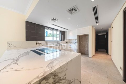 Villa en alquiler en Jumeirah Park, Dubai, EAU 3 dormitorios, 760.97 m2 № 759582 - foto 13