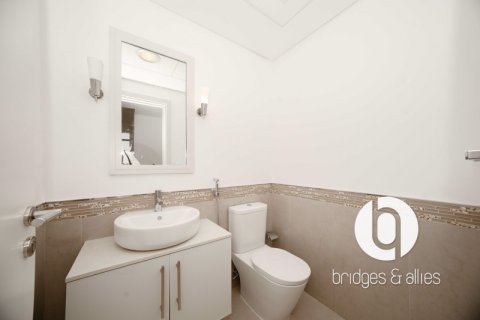 Apartmán v DIFC, Dubai, SAE 3 spálne, 194 m2 č. 701962 - Fotografia 18