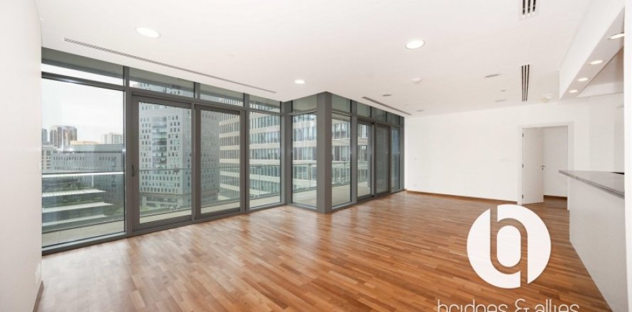 Apartmán v DIFC, Dubai, SAE 3 spálne, 194 m2 č. 701962