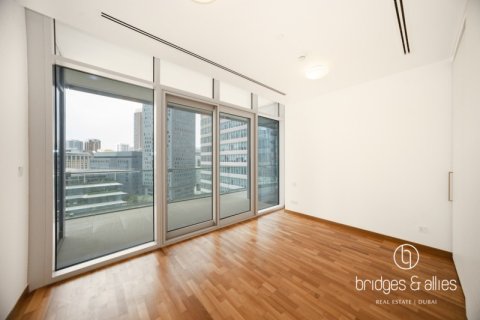 Apartment in DIFC, Dubai, UAE 3 bedrooms, 194 sq.m. № 701962 - photo 17