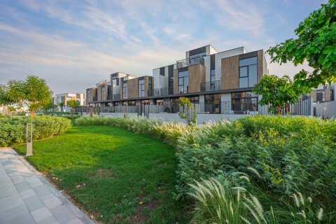 Üürile anda villa asukohaga Mudon, Dubai, AÜE: 3 magamistoaga, 206 m² Nr 677612 - pilt 2