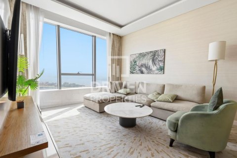 Apartament në Palm Jumeirah, Dubai, Emiratet e Bashkuara Arabe 1 dhomë gjumi, 98.11 m2. № 768358