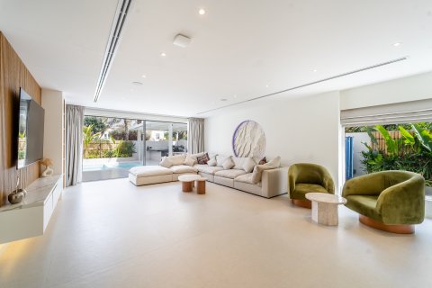 Vila u gradu Dubai, UAE 5 spavaće sobe, 409 m2 Br. 701771 - Slika 9