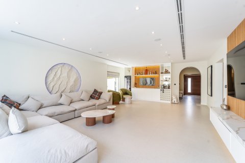 Vila u gradu Dubai, UAE 5 spavaće sobe, 409 m2 Br. 701771 - Slika 10