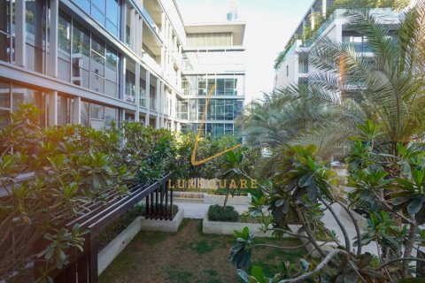 Apartment in Al Wasl, Dubai, UAE 3 bedrooms, 203 sq.m. № 711983 - photo 8