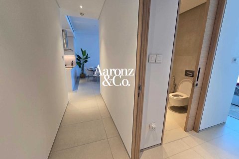 Apartmen di Jumeirah Beach Residence, Dubai, UAE 2 bilik tidur, 108 meter persegi № 711987 - foto 11