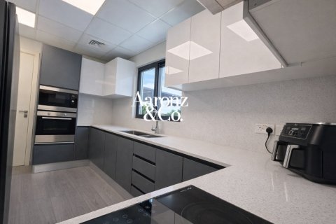 Vilë në DAMAC Hills (Akoya by DAMAC), Dubai, Emiratet e Bashkuara Arabe 6 dhoma gjumi, 322 m2. № 711988 - Foto 11