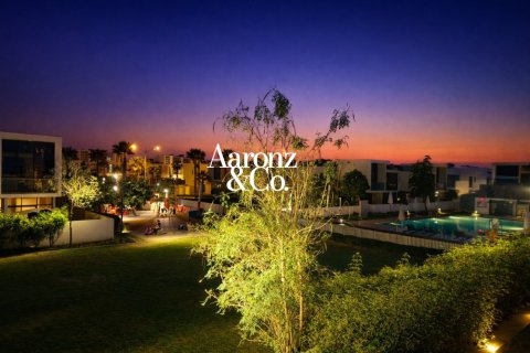 Vilë në DAMAC Hills (Akoya by DAMAC), Dubai, Emiratet e Bashkuara Arabe 6 dhoma gjumi, 322 m2. № 711988 - Foto 23