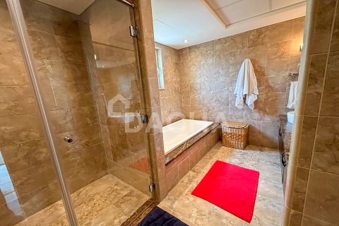 Townhouse de vânzare în Jumeirah Village Circle, Dubai, EAU 2 dormitoare, 180 mp.  №706647 - poză 9