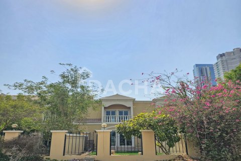 Townhouse de vânzare în Jumeirah Village Circle, Dubai, EAU 2 dormitoare, 180 mp.  №706647 - poză 10