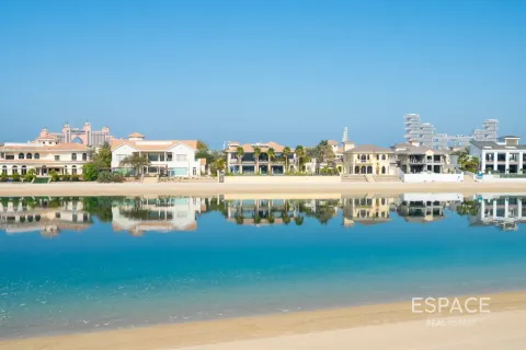 Villa til salg i Palm Jumeirah, Dubai, UAE 5 soveværelser, 595 kvm № 738027 - foto 19