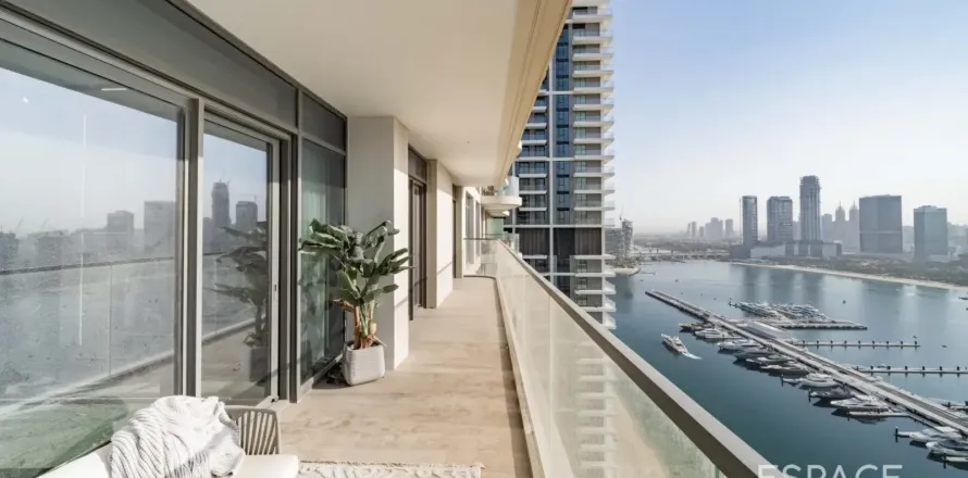 Apartment in Dubai Harbour, UAE 3 bedrooms, 163 sq.m. № 738022