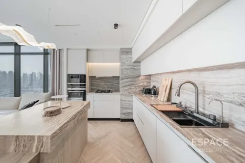 Apartment in Dubai Harbour, UAE 3 bedrooms, 163 sq.m. № 738022 - photo 8
