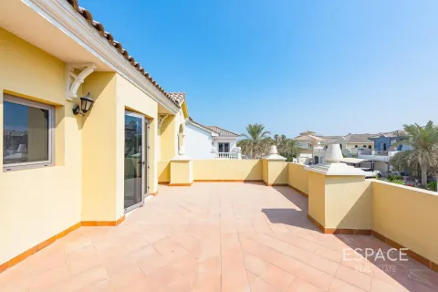 Villa til salg i Palm Jumeirah, Dubai, UAE 4 soveværelser, 465 kvm № 738026 - foto 16