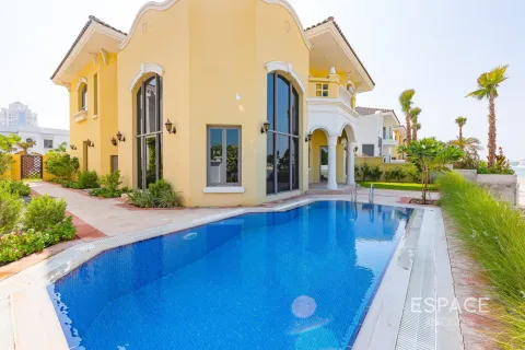 Villa i Palm Jumeirah, Dubai, UAE 4 soveværelser, 465 kvm № 738026