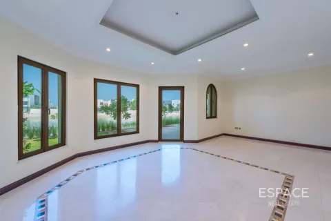Villa til salg i Palm Jumeirah, Dubai, UAE 4 soveværelser, 465 kvm № 738026 - foto 5
