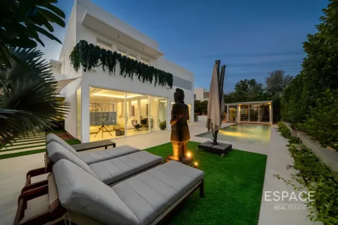 Villa til salg i Arabian Ranches, Dubai, UAE 5 soveværelser, 511 kvm № 738023 - foto 1