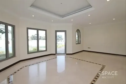 ویلا برای فروش در  Palm Jumeirah، Dubai، امارات متحده عربی  4 خوابه ، 465 متر مربع ، شماره 738021 - تصویر 8