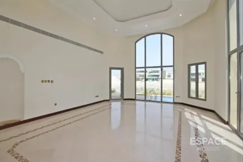 ویلا برای فروش در  Palm Jumeirah، Dubai، امارات متحده عربی  4 خوابه ، 465 متر مربع ، شماره 738021 - تصویر 6