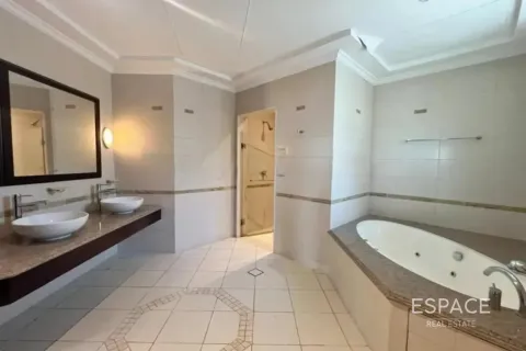 ویلا برای فروش در  Palm Jumeirah، Dubai، امارات متحده عربی  4 خوابه ، 465 متر مربع ، شماره 738021 - تصویر 12