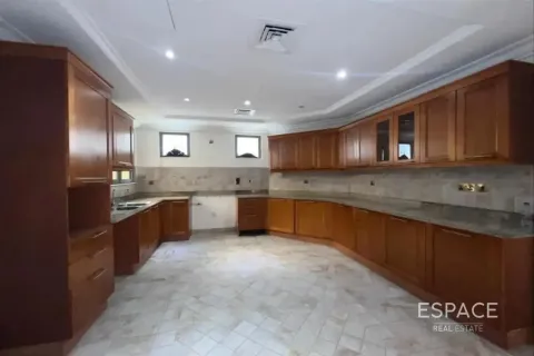 ویلا برای فروش در  Palm Jumeirah، Dubai، امارات متحده عربی  4 خوابه ، 465 متر مربع ، شماره 738021 - تصویر 5