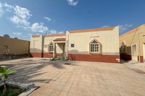 Villa in Al Rams, Ras Al Khaimah, UAE 5 bedrooms, 720 sq.m. № 730709 - photo 4