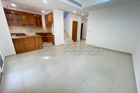 Townhouse de închiriat în Dubai, EAU 2 dormitoare, 174.2 mp. №699988 - poză 2