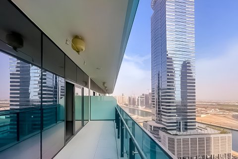 Apartament de închiriat în Business Bay, Dubai, EAU 3 dormitoare, 135.17 mp.  №754508 - poză 8