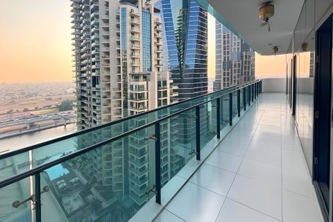 Apartament de închiriat în Business Bay, Dubai, EAU 3 dormitoare, 135.17 mp.  №754508 - poză 11