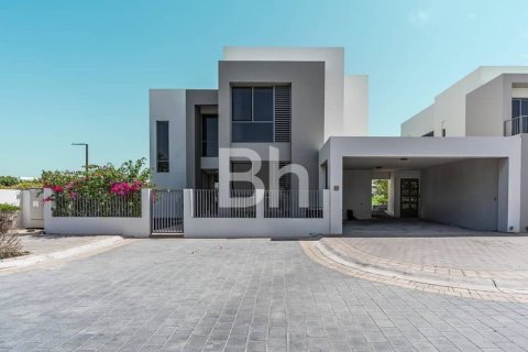 Villa in Dubai Hills Estate, UAE 5 bedrooms, 395 sq.m. № 643769 - photo 1