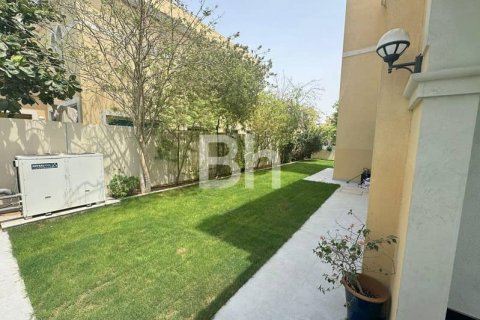 Villa zur Miete in Jumeirah Park, Dubai, VAE 4 Schlafzimmer, 600 m2 Nr. 643774 - Foto 8