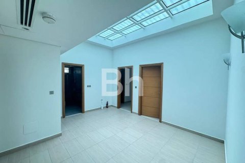 Villa zur Miete in Jumeirah Park, Dubai, VAE 4 Schlafzimmer, 600 m2 Nr. 643774 - Foto 9