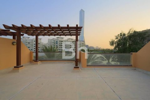 Kaupunkipientalo Jumeirah Islands, Dubai, Arabiemiraatit 4 makuuhuonetta, 198 m2 № 643773 - kuva 16