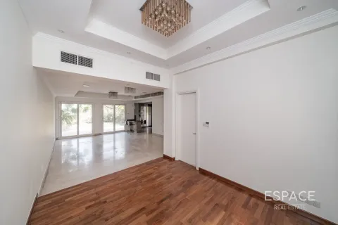 Villa The Springs, Dubaijā, AAE 3 istabas, 228 m2 Nr. 650207 - attēls 8
