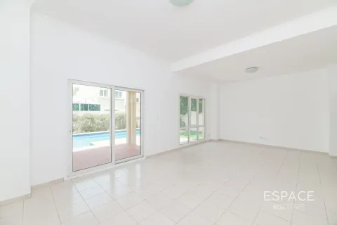 Huvila Meadows, Dubai, Arabiemiraatit 3 makuuhuonetta, 557 m2 № 650208 - kuva 5