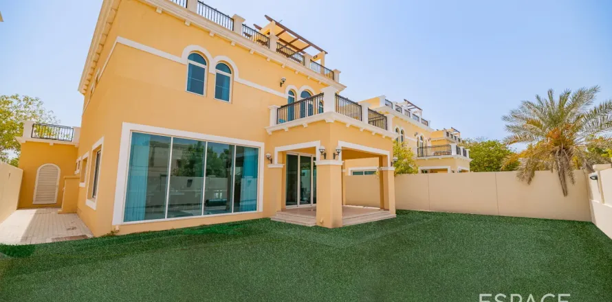 Jumeirah Park, Dubai, UAE의 빌라 침실 4개, 455제곱미터 번호 650206