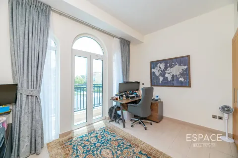 Jumeirah Park, Dubai, UAE의 임대용 빌라 침실 4개, 455제곱미터 번호 650206 - 사진 11
