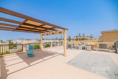 Jumeirah Park, Dubai, UAE의 임대용 빌라 침실 4개, 455제곱미터 번호 650206 - 사진 12