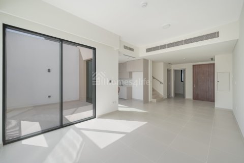 Városi lakóépület itt: Arabian Ranches 3, Dubai, EAE, 4 hálószoba, 147 m², azonosító: 726344 - fénykép 2