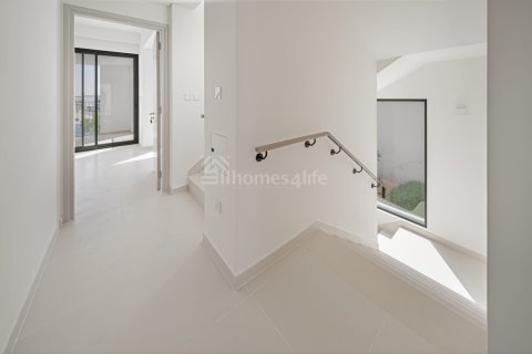 Városi lakóépület itt: Arabian Ranches 3, Dubai, EAE, 4 hálószoba, 147 m², azonosító: 726344 - fénykép 7