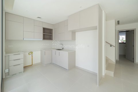 Városi lakóépület itt: Arabian Ranches 3, Dubai, EAE, 4 hálószoba, 147 m², azonosító: 726344 - fénykép 4