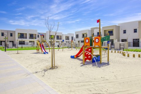 تاون هاوس للإيجار في Town Square، دبي، الإمارات العربية المتحدة 3 غرفة نوم ، 188 متر مربع ، رقم 726345 - صورة 2