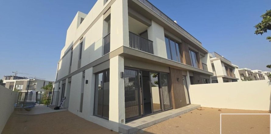 Вилла Tilal Al Ghaf, Дубай, БАӘ-да 5 жатын бөлмелер, 225 м² № 638076