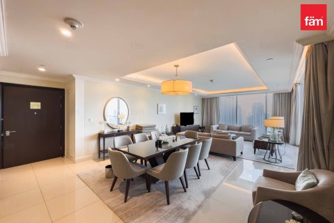 Huoneisto Downtown Dubai (Downtown Burj Dubai), Arabiemiraatit 2 makuuhuonetta, 148.8 m2 № 652346 - kuva 5