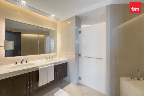 Huoneisto Downtown Dubai (Downtown Burj Dubai), Arabiemiraatit 2 makuuhuonetta, 148.8 m2 № 652346 - kuva 23