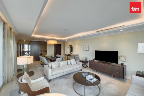 Huoneisto Downtown Dubai (Downtown Burj Dubai), Arabiemiraatit 2 makuuhuonetta, 148.8 m2 № 652346 - kuva 4