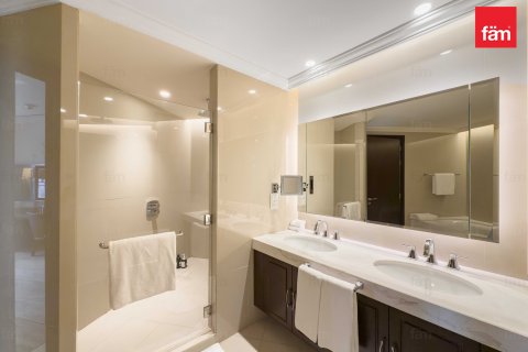 Huoneisto Downtown Dubai (Downtown Burj Dubai), Arabiemiraatit 2 makuuhuonetta, 148.8 m2 № 652346 - kuva 21