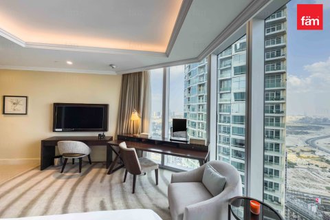 Huoneisto Downtown Dubai (Downtown Burj Dubai), Arabiemiraatit 2 makuuhuonetta, 148.8 m2 № 652346 - kuva 17