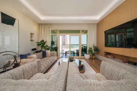 Apartment til leje i Palm Jumeirah, Dubai, UAE 2 soveværelser, 144 kvm № 749728 - foto 8